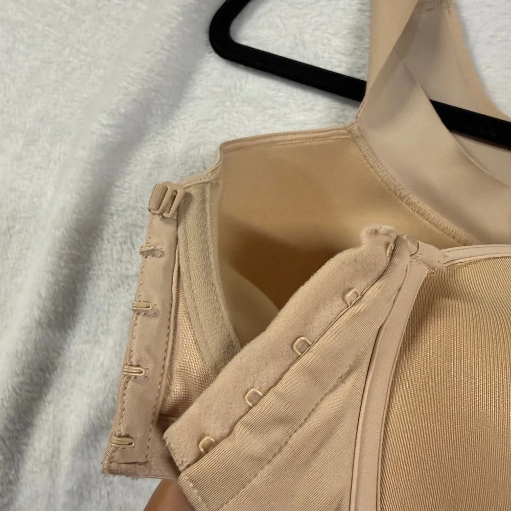 Bali 40DD Tan Beige Comfort Revolution Front Closure Racerback Bra Everyday Yoga